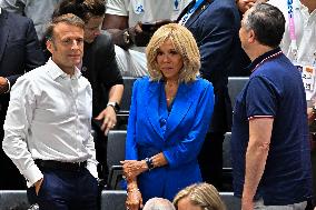 Paris 2024 - Emmanuel Macron And Brigitte At Women's Basketball Final