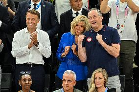 Paris 2024 - Emmanuel Macron And Brigitte At Women's Basketball Final