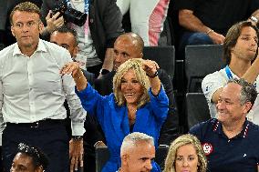 Paris 2024 - Emmanuel Macron And Brigitte At Women's Basketball Final