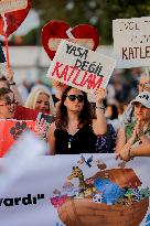 Pro-animal Rights Activists Protest - Istanbul