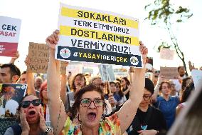 Pro-animal Rights Activists Protest - Istanbul