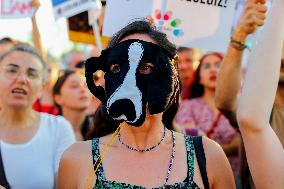 Pro-animal Rights Activists Protest - Istanbul