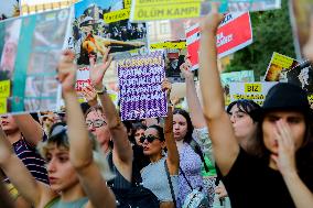 Pro-animal Rights Activists Protest - Istanbul