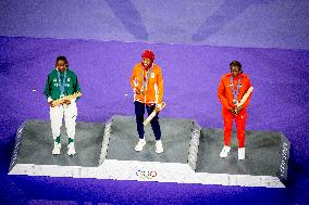 Paris 2024 - Women's Marathon Medal Ceremony