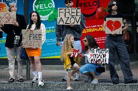 Rally in  support of Ukrainian POWs in central Kyiv