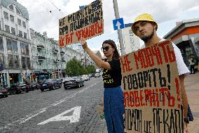 Rally in  support of Ukrainian POWs in central Kyiv