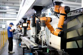 China Manufacturing Industry Robot