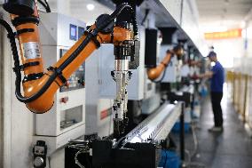 China Manufacturing Industry Robot