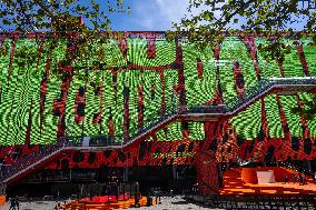 Paris 2024 - Giant Nike Screen On Centre Pompidou