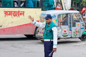 Police Forces Resume Duty - Dhaka