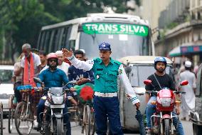 Police Forces Resume Duty - Dhaka