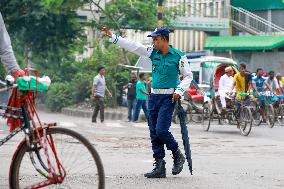 Police Forces Resume Duty - Dhaka