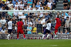 Tottenham Hotspur v FC Bayern Munich - Pre-Season Friendly