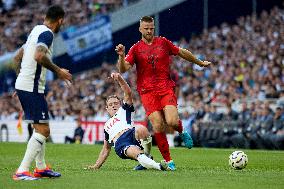 Tottenham Hotspur v FC Bayern Munich - Pre-Season Friendly