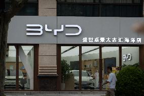 BYD Store in Shanghai