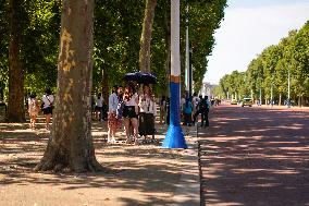 London Hit By High Temperatures