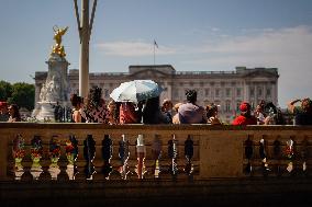 London Hit By High Temperatures