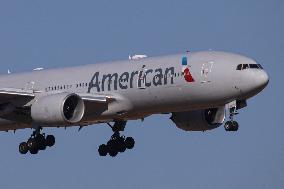 American Airlines Boeing 777 Landing