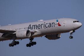 American Airlines Boeing 777 Landing