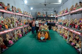 Preparation Of Ganesh Chaturthi Festival In Mumbai