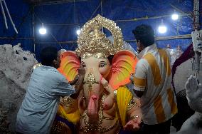 Preparation Of Ganesh Chaturthi Festival In Mumbai