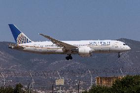 United Airlines Boeing 787 Dreamliner