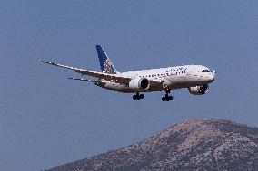 United Airlines Boeing 787 Dreamliner