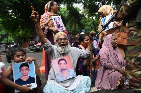 Family Members Of Victims Of Enforced Disappearance Protest In Front Of The Chief Adviser Official Residence In Dhaka.