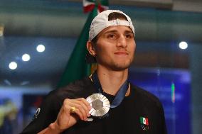 Boxer Marco Verde Arriving Mexico City Airport