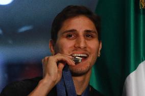 Boxer Marco Verde Arriving Mexico City Airport