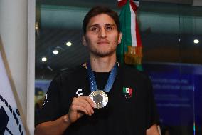 Boxer Marco Verde Arriving Mexico City Airport