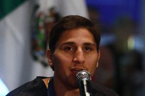 Boxer Marco Verde Arriving Mexico City Airport