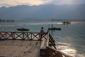 Daily Life In Kashmir