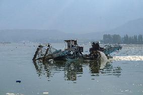 Daily Life In Kashmir