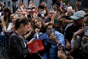 Mexican Government Officials And Supporters Accompany Beatriz Gutiérrez Müller To The Presentation Of Her Book Feminismo Silenci