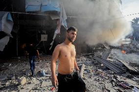 Files - Israeli Air Airstrikes In Khan Yunis - Gaza
