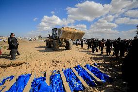 Files - Burying Palestinian Bodies In Rafah