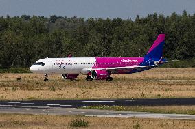 WizzAir Airbus A321neo Departing From Eindhoven Airport