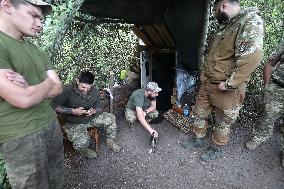 Gunners of Ukraines 30th Mechanized Brigade