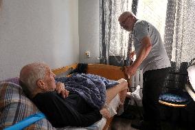 Kharkiv shelter for single elderly people left homeless due to war