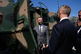 Poland Orders New Armoured Vehicles