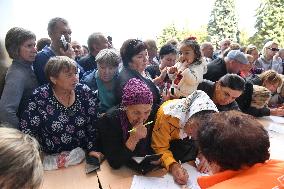 Humanitarian Aid For Evacuees From Kursk Border - Russia