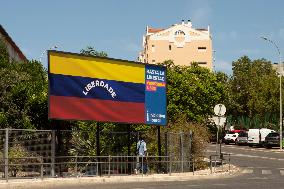 Portuguese Political Party Iniciativa Liberal Puts Up Posters In Support Of A Free Venezuela