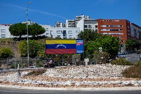 Portuguese Political Party Iniciativa Liberal Puts Up Posters In Support Of A Free Venezuela