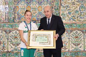 Algerian President Receives Imane Khelif And Other Medallists - Algiers