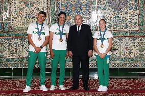 Algerian President Receives Imane Khelif And Other Medallists - Algiers