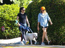 Jennifer Garner Walks Her Dog - LA