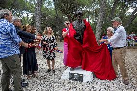 Unveiling Ceremony Of The Statue In Honor Of General Frederiks - La Motte