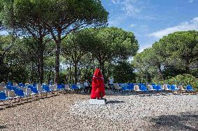 Unveiling Ceremony Of The Statue In Honor Of General Frederiks - La Motte