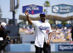 Baseball: Matt Kemp's retirement ceremony